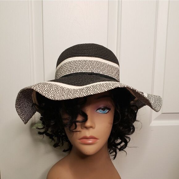 Floppy Paper Sun Hat - Picture 2 of 9